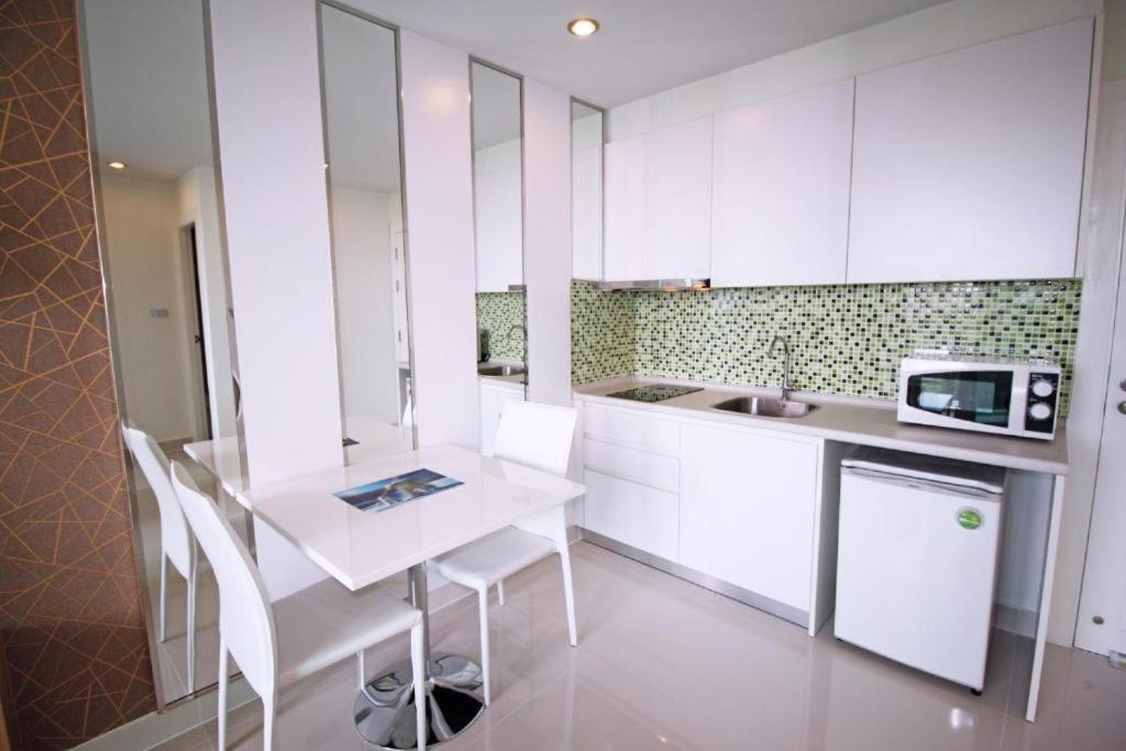 חוף ג'ומטיין Amazon Residence By Pattaya Sunny Rentals חדר תמונה