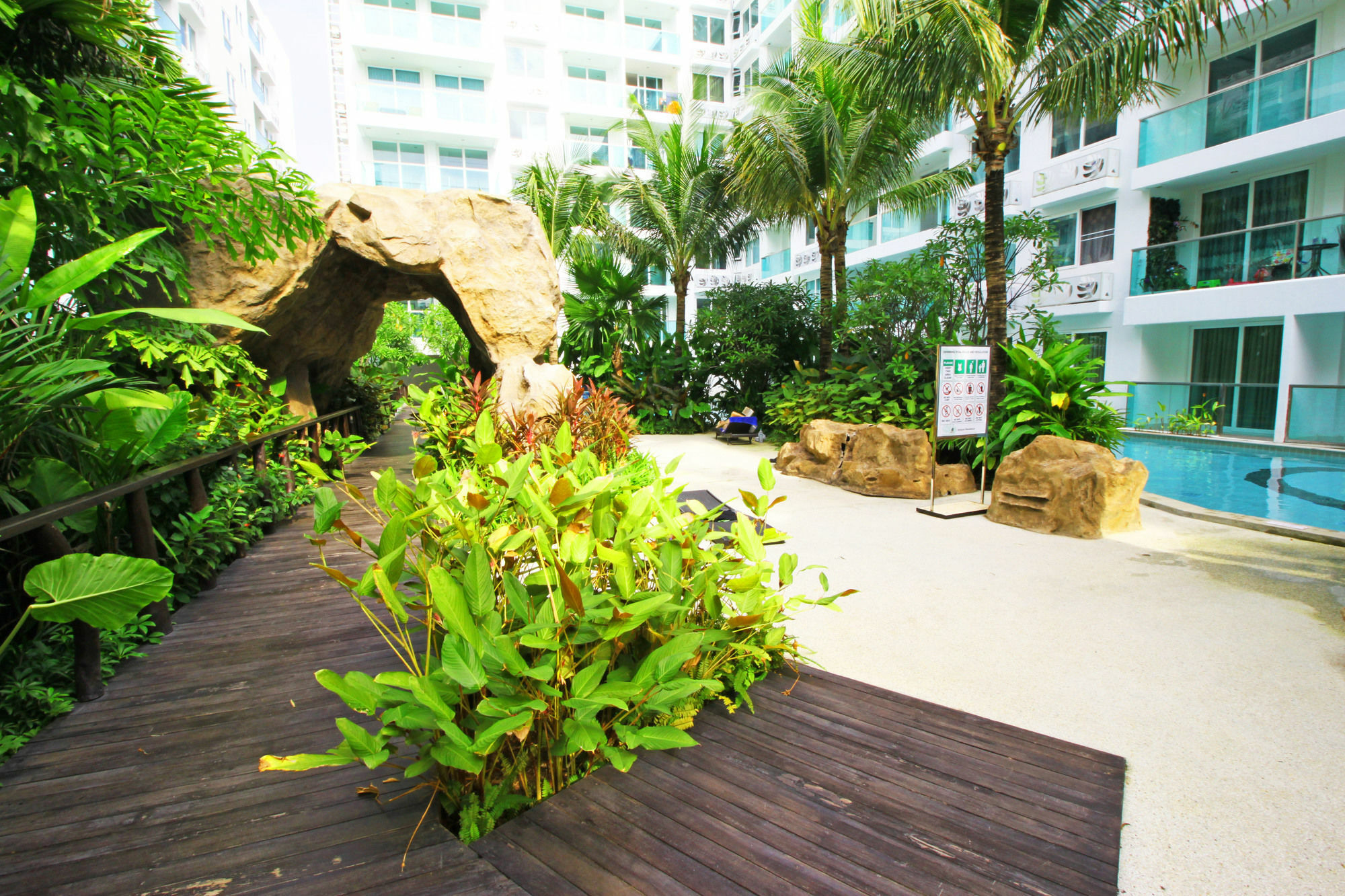 חוף ג'ומטיין Amazon Residence By Pattaya Sunny Rentals מראה חיצוני תמונה
